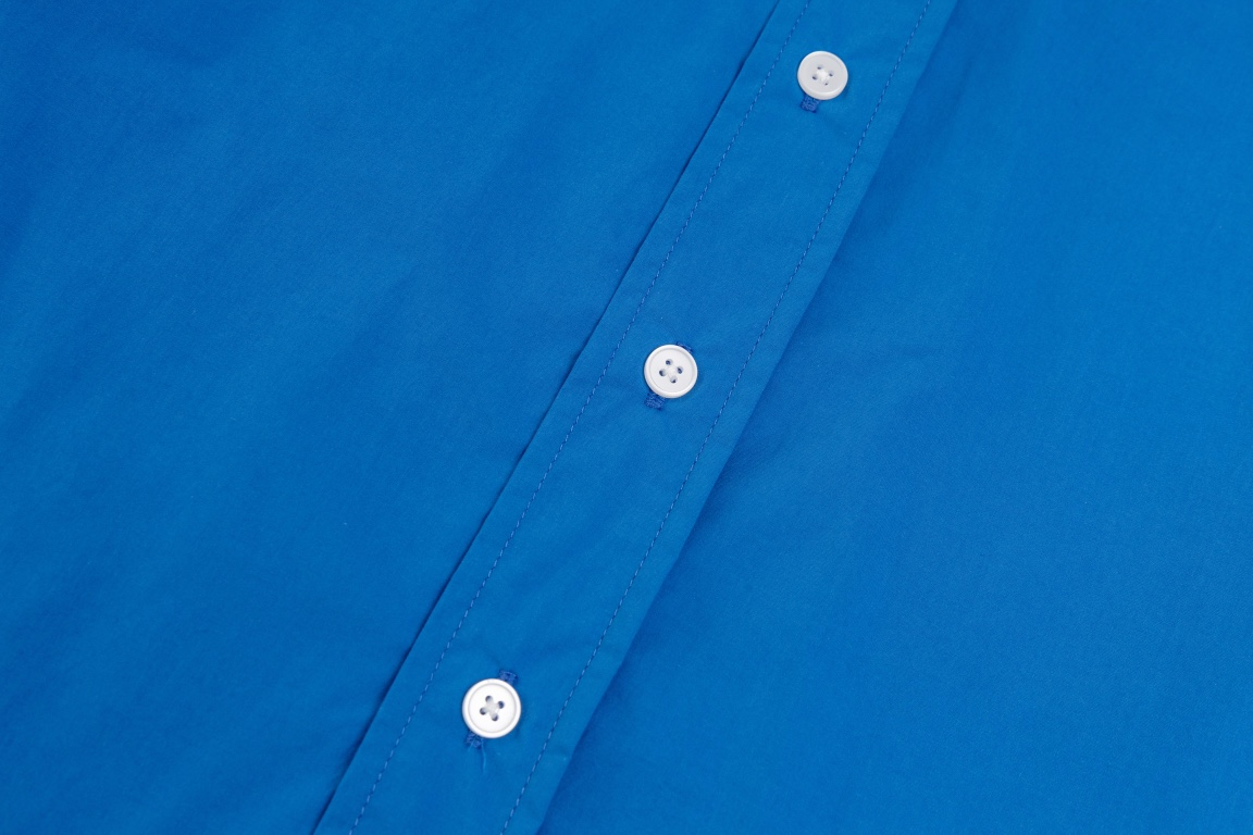 【Miumiu  公式旗艦店】ミュウミュウ  シャツ ご好評に付き再入荷  250219