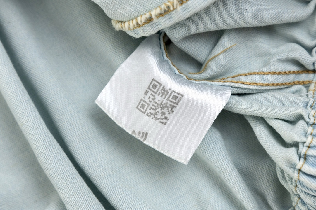 【Miumiu公式旗艦店】ミュウミュウ  シャツ ご好評に付き再入荷  250219