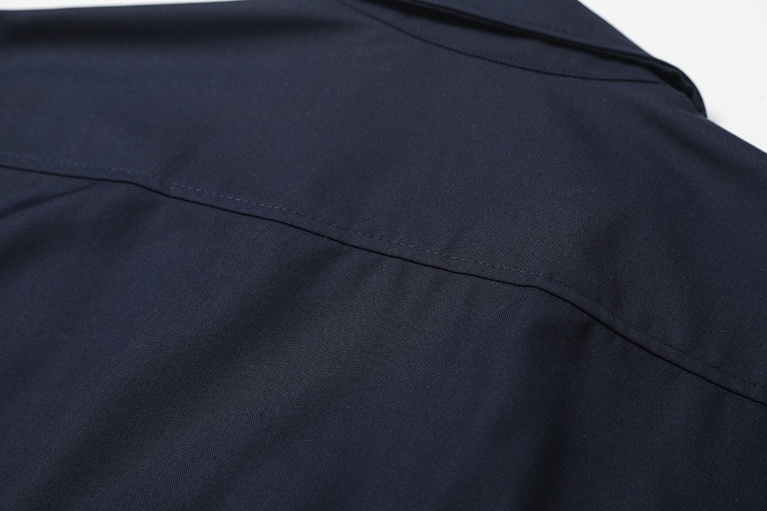 【Miumiu公式旗艦店】ミュウミュウ  シャツ ご好評に付き再入荷  250219