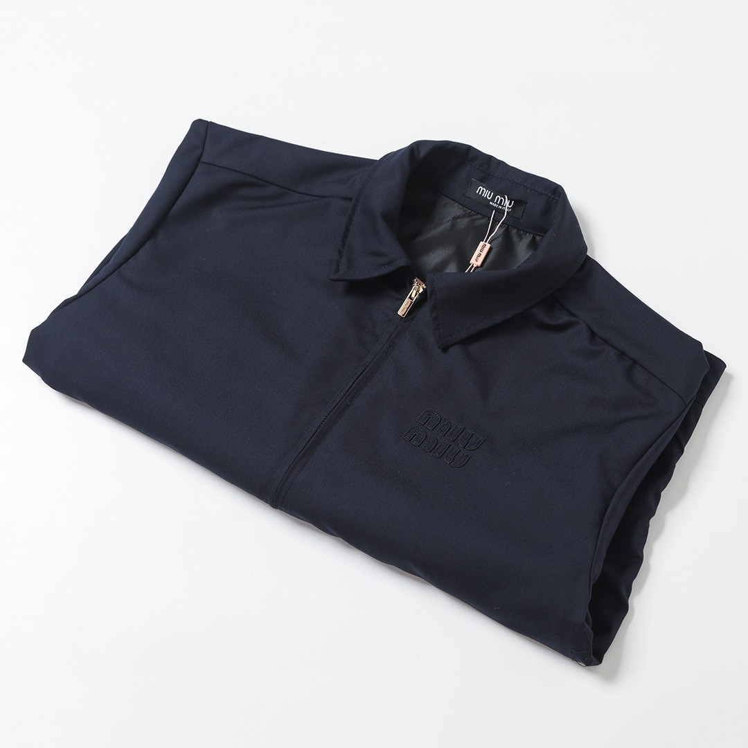 【Miumiu公式旗艦店】ミュウミュウ  シャツ ご好評に付き再入荷  250219