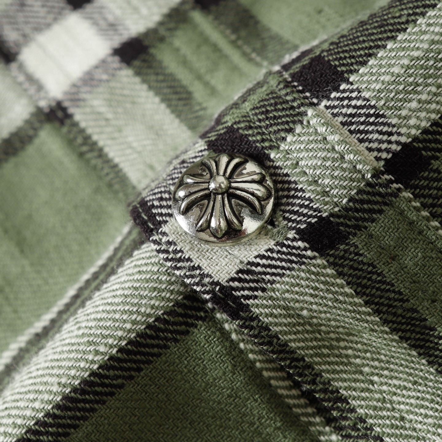 【CHROME HEARTS 公式旗艦店】クロムハーツ   シャツ ご好評に付き再入荷  250219