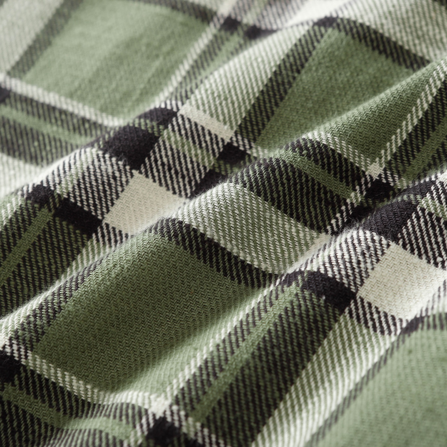 【CHROME HEARTS 公式旗艦店】クロムハーツ   シャツ ご好評に付き再入荷  250219