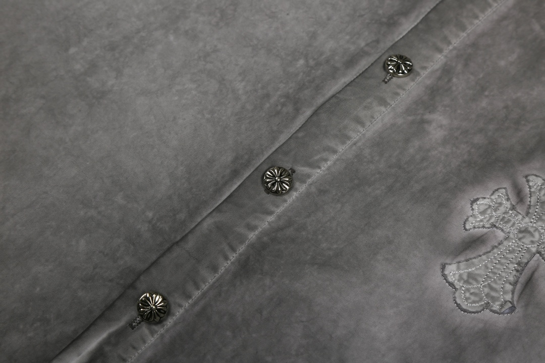 【CHROME HEARTS 公式旗艦店】クロムハーツ   シャツ ご好評に付き再入荷  250220