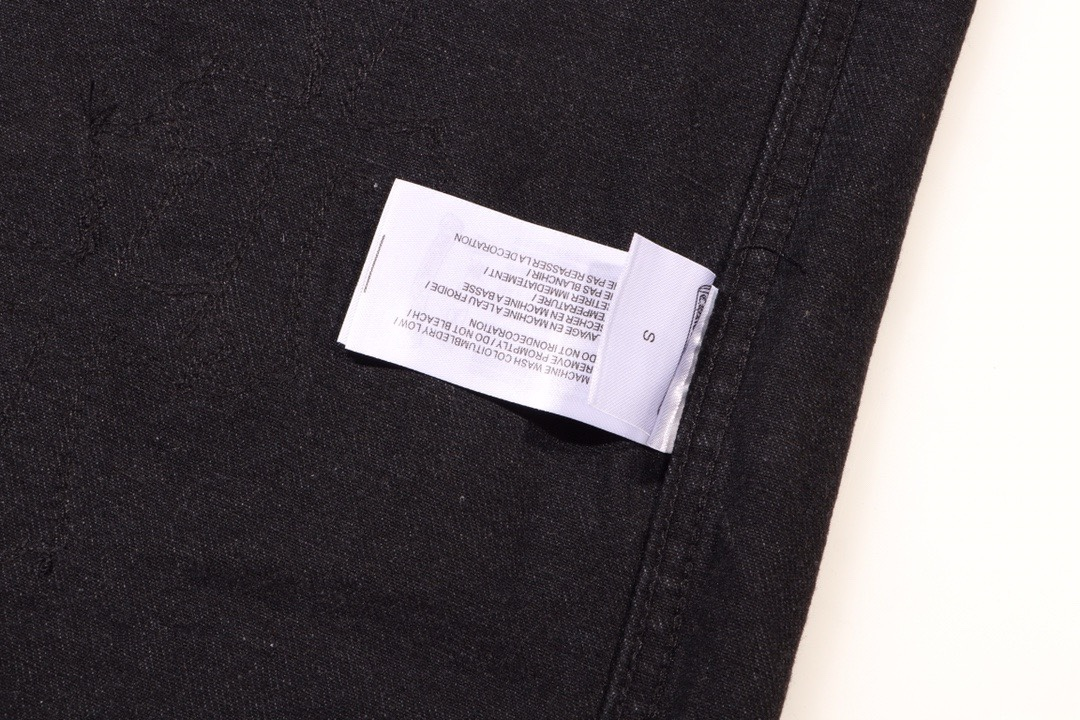 【CHROME HEARTS 公式旗艦店】クロムハーツ   シャツ ご好評に付き再入荷  250220