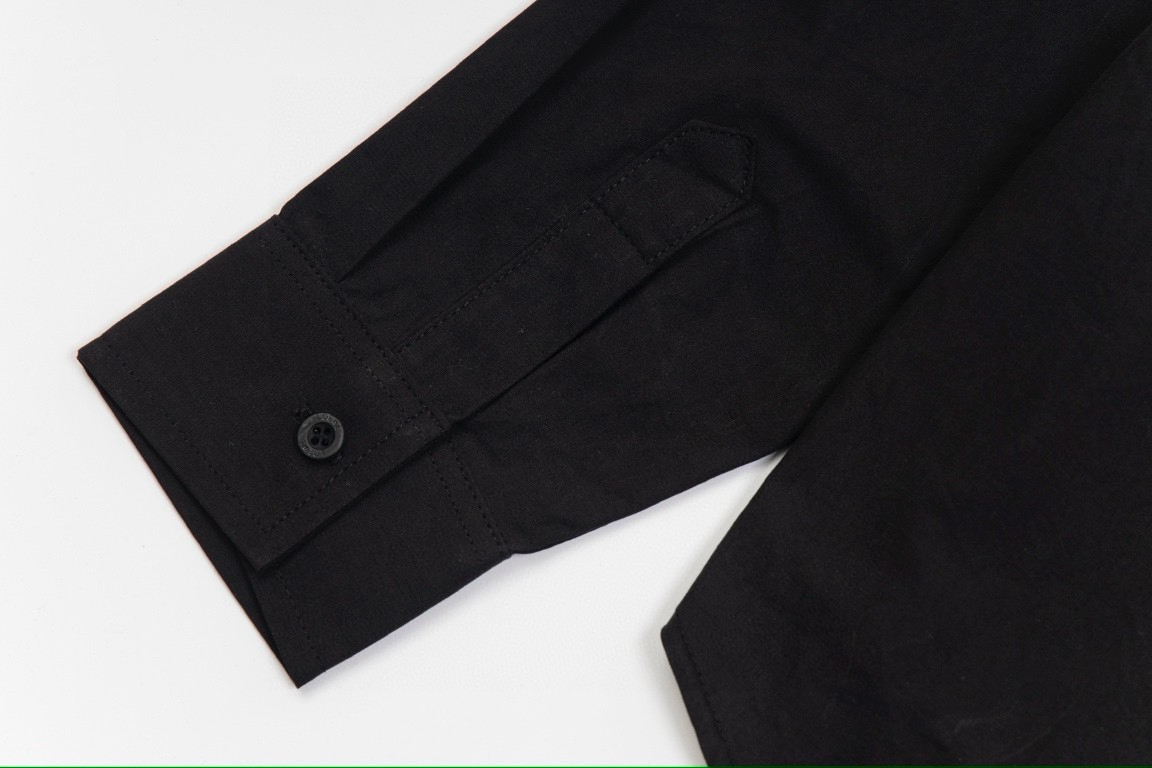 【LOEWE 公式旗艦店】ロエベ  シャツ ご好評に付き再入荷  250219