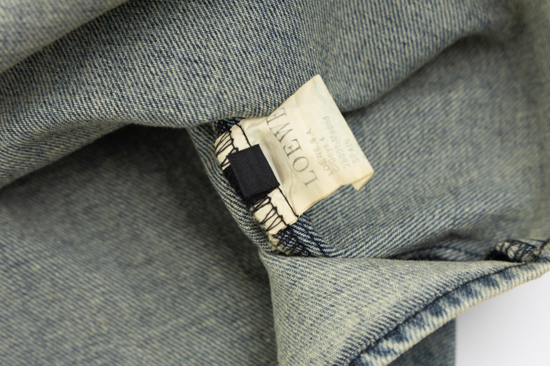 【LOEWE 公式旗艦店】ロエベ  シャツ ご好評に付き再入荷  250220