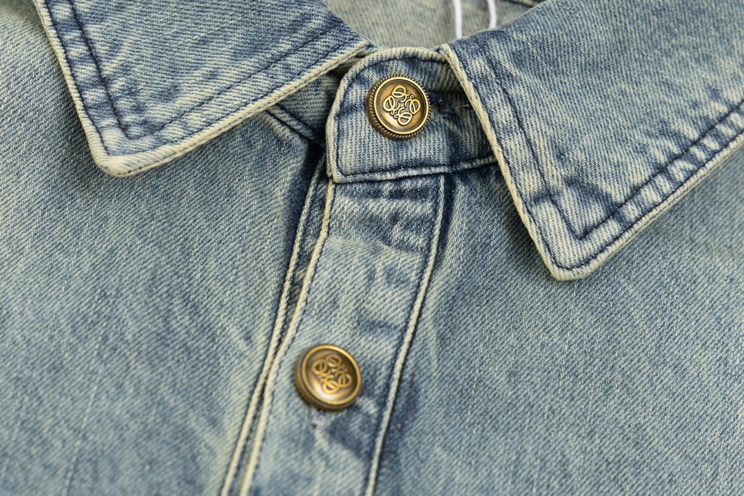 【LOEWE 公式旗艦店】ロエベ  シャツ ご好評に付き再入荷  250220