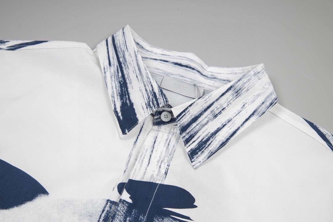 【DIOR  公式旗艦店】ディオール  半袖シャツ ご好評に付き再入荷  250220