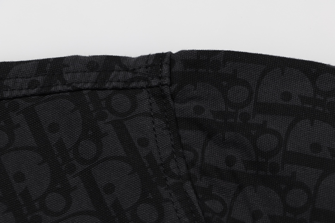 【DIOR  公式旗艦店】ディオール  シャツ ご好評に付き再入荷  250220