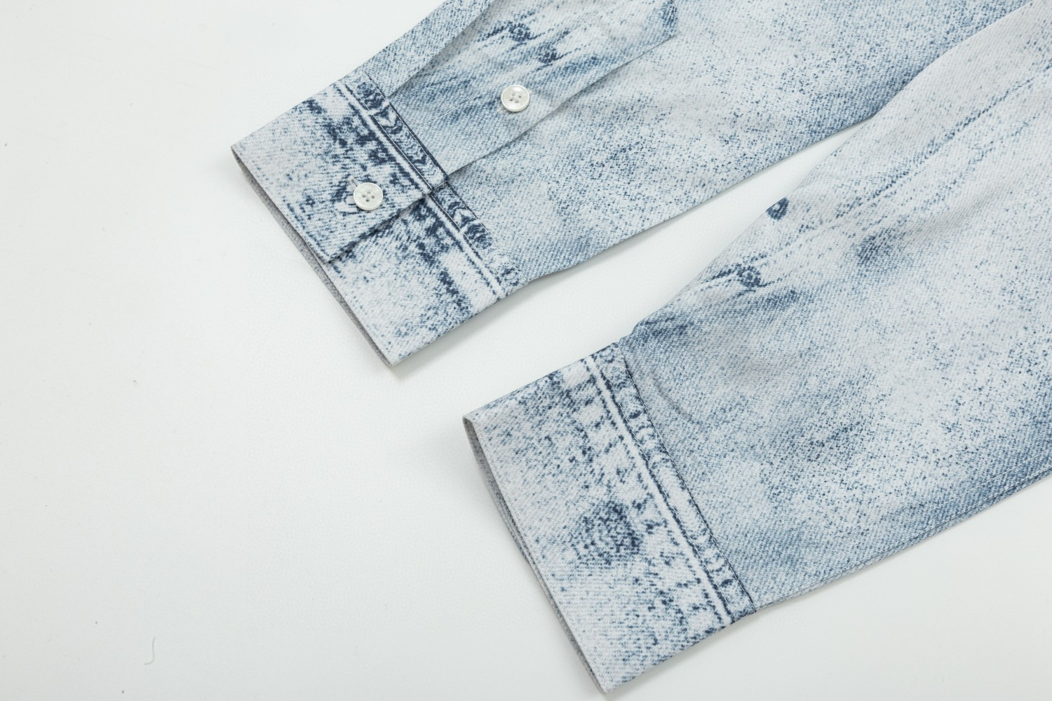 【DIOR  公式旗艦店】ディオール  シャツ ご好評に付き再入荷  250220