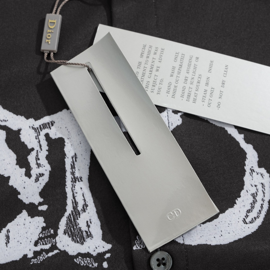 【DIOR  公式旗艦店】ディオール  シャツ ご好評に付き再入荷  250220