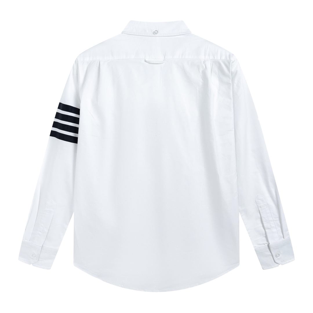 【ThomBrowne  公式旗艦店】トムブラウン   シャツ ご好評に付き再入荷  250221