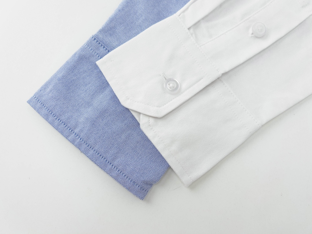 【ThomBrowne  公式旗艦店】トムブラウン   シャツ ご好評に付き再入荷  250221