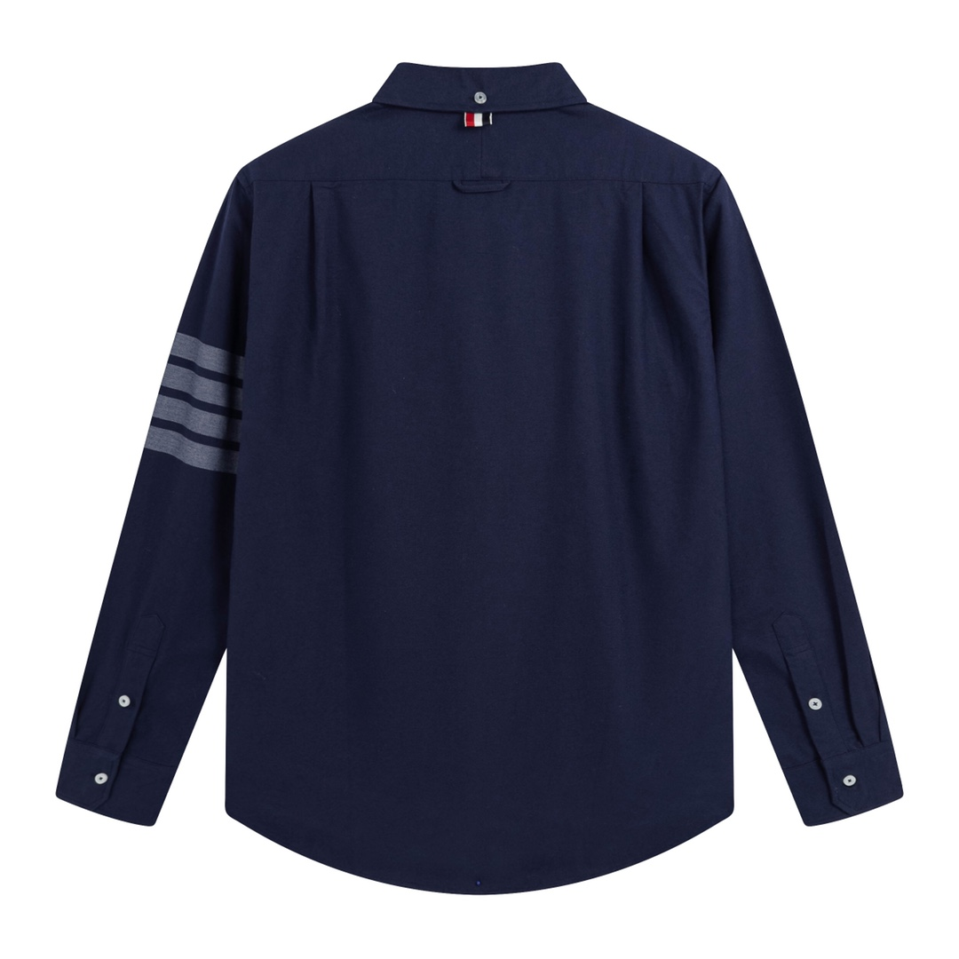 【ThomBrowne  公式旗艦店】トムブラウン   シャツ ご好評に付き再入荷  250221