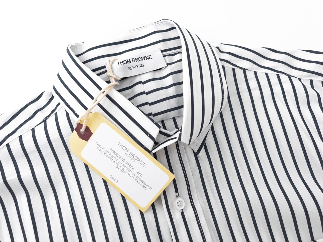 【ThomBrowne  公式旗艦店】トムブラウン   シャツ ご好評に付き再入荷  250221