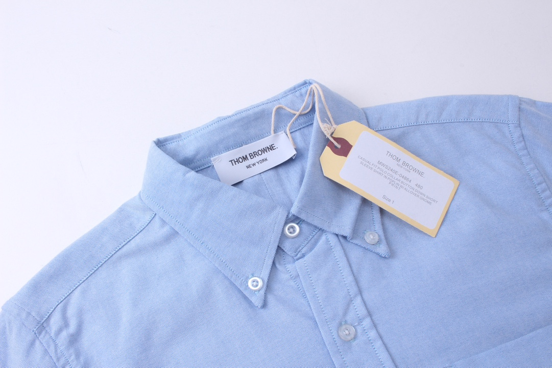 【ThomBrowne  公式旗艦店】トムブラウン   シャツ ご好評に付き再入荷  250221