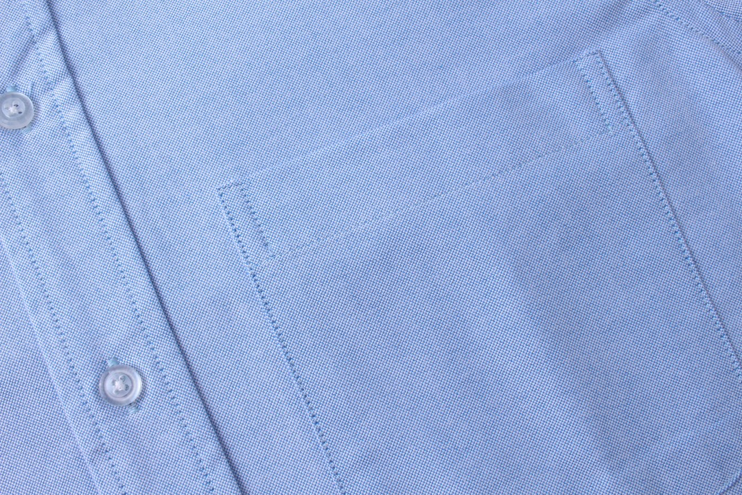 【ThomBrowne  公式旗艦店】トムブラウン   シャツ ご好評に付き再入荷  250221