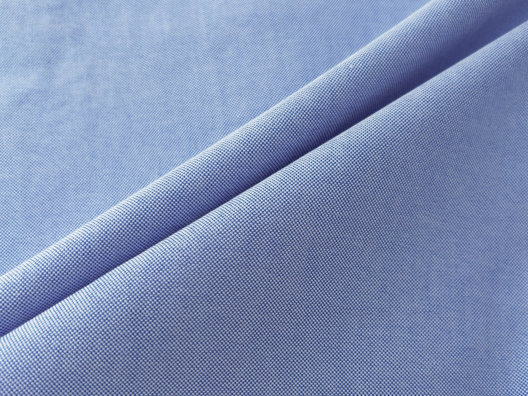 【ThomBrowne  公式旗艦店】トムブラウン  半袖シャツ ご好評に付き再入荷  250221