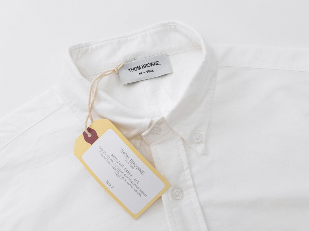 【ThomBrowne  公式旗艦店】トムブラウン   シャツ ご好評に付き再入荷  250221