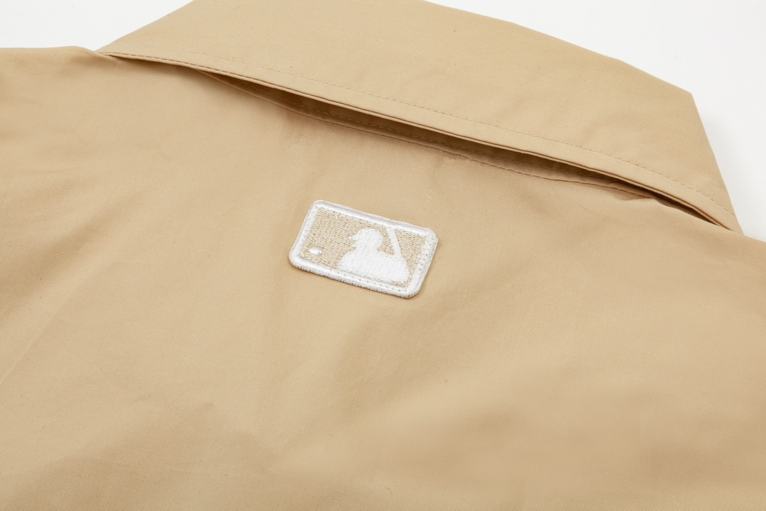 【MLB  公式旗艦店】ヤンキース   シャツ ご好評に付き再入荷  250221