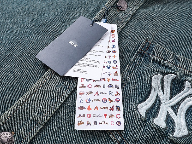 【MLB  公式旗艦店】ヤンキース  シャツ ご好評に付き再入荷  250221