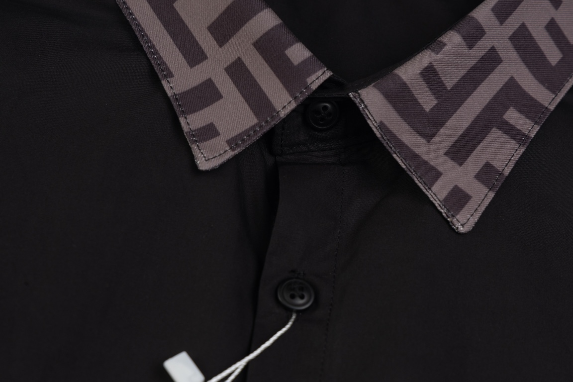 【FENDI  公式旗艦店】フェンディ  シャツ ご好評に付き再入荷  250221