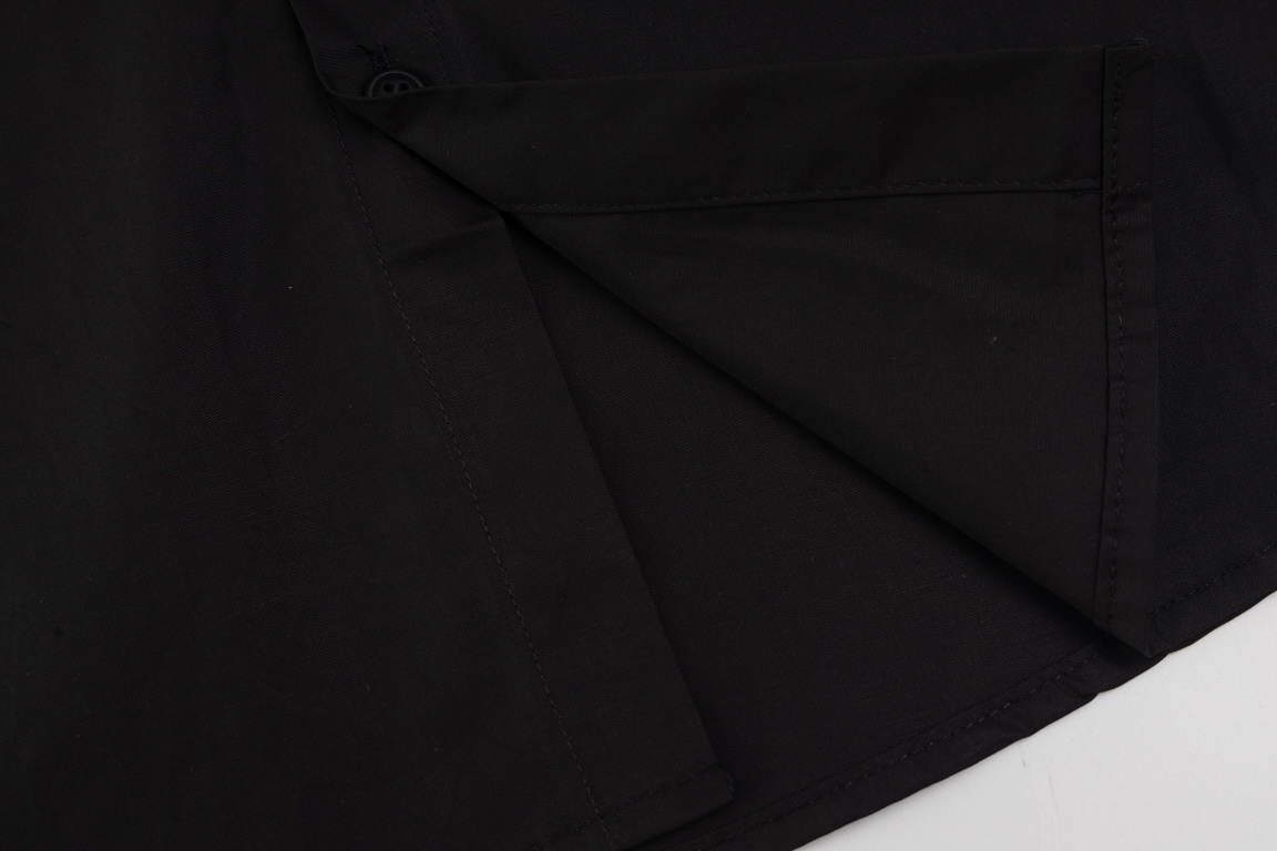 【FENDI  公式旗艦店】フェンディ  シャツ ご好評に付き再入荷  250221