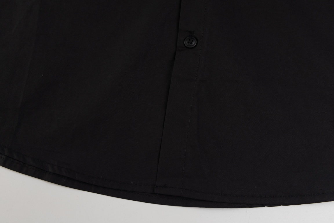 【FENDI  公式旗艦店】フェンディ  シャツ ご好評に付き再入荷  250221