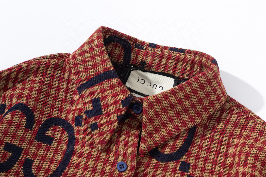 【GUCCI  公式旗艦店】グッチ  シャツ ご好評に付き再入荷  250222