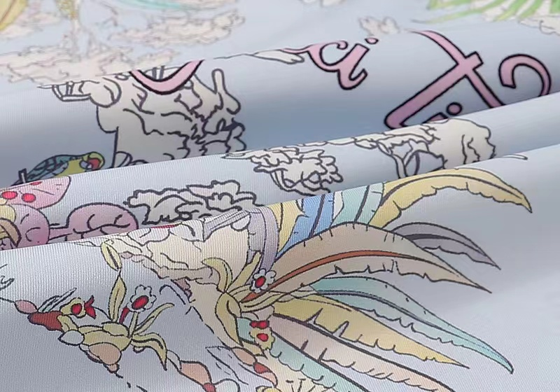 【GUCCI  公式旗艦店】グッチ  半袖シャツ ご好評に付き再入荷  250222