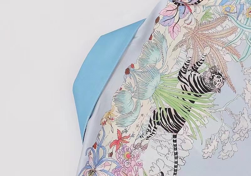 【GUCCI  公式旗艦店】グッチ  半袖シャツ ご好評に付き再入荷  250222