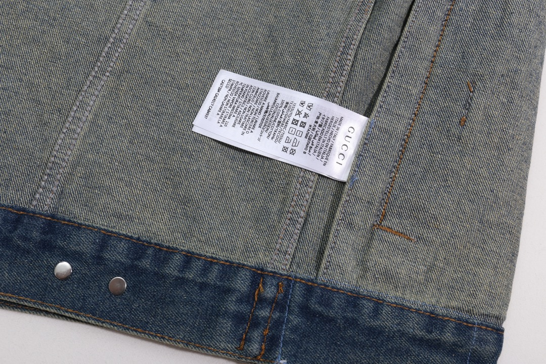 【GUCCI  公式旗艦店】グッチ  シャツ ご好評に付き再入荷  250222