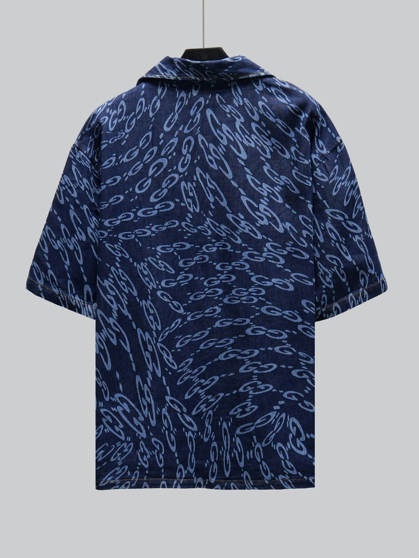 【GUCCI 公式旗艦店】グッチ  半袖シャツ ご好評に付き再入荷  250220