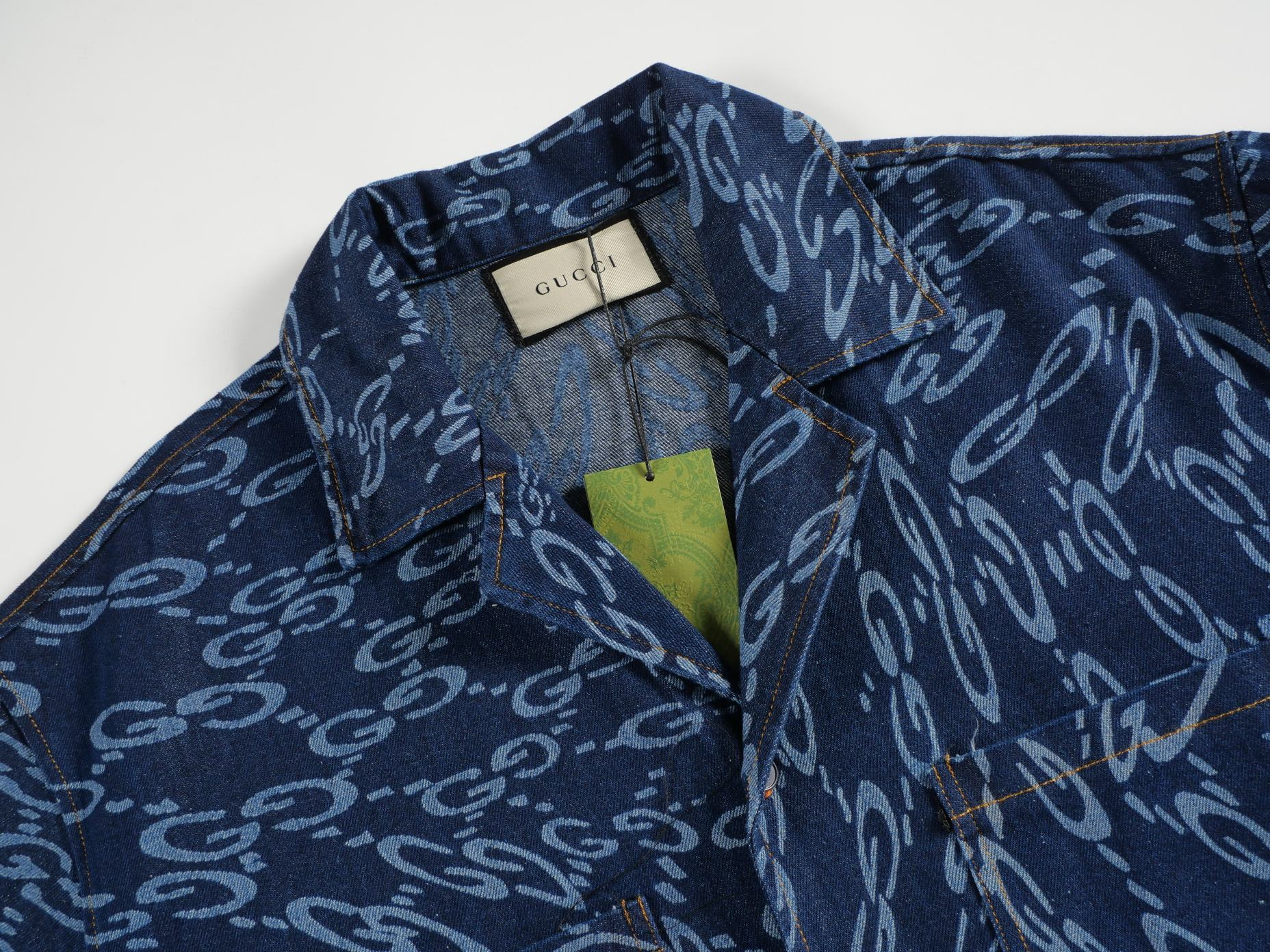 【GUCCI 公式旗艦店】グッチ  半袖シャツ ご好評に付き再入荷  250220