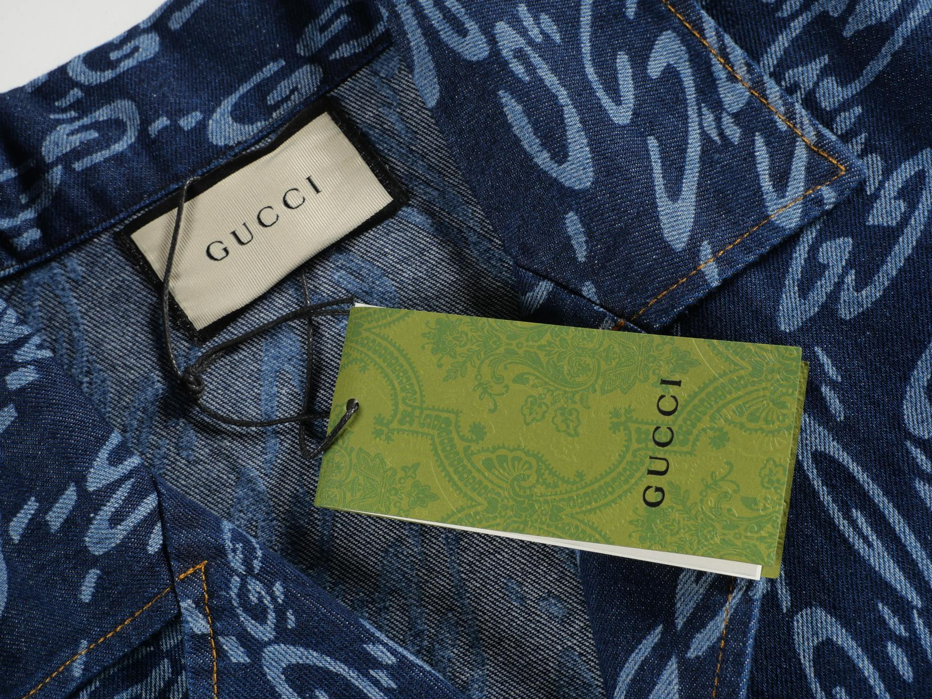 【GUCCI 公式旗艦店】グッチ  半袖シャツ ご好評に付き再入荷  250220