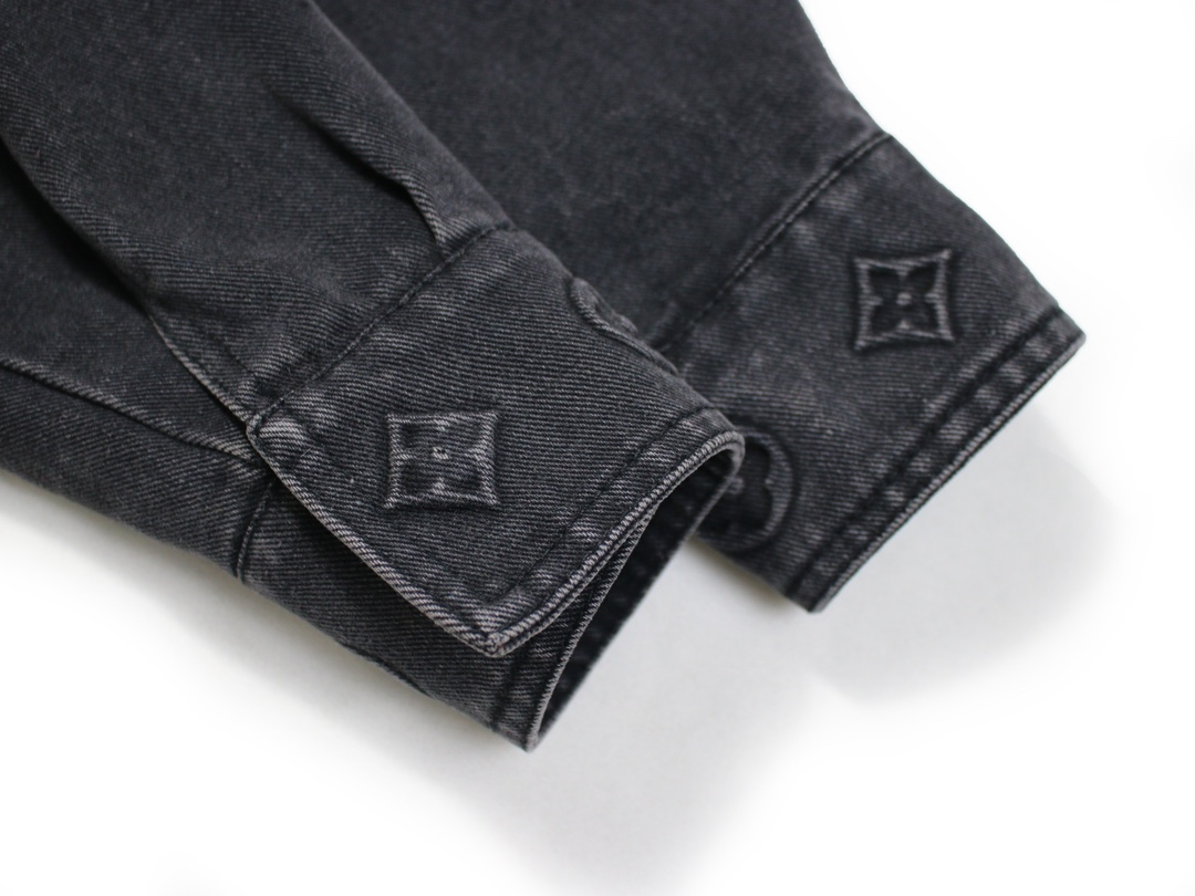 LV【LOUIS VUITTON 公式旗艦店】ルイヴィトン  シャツ ご好評に付き再入荷  250222