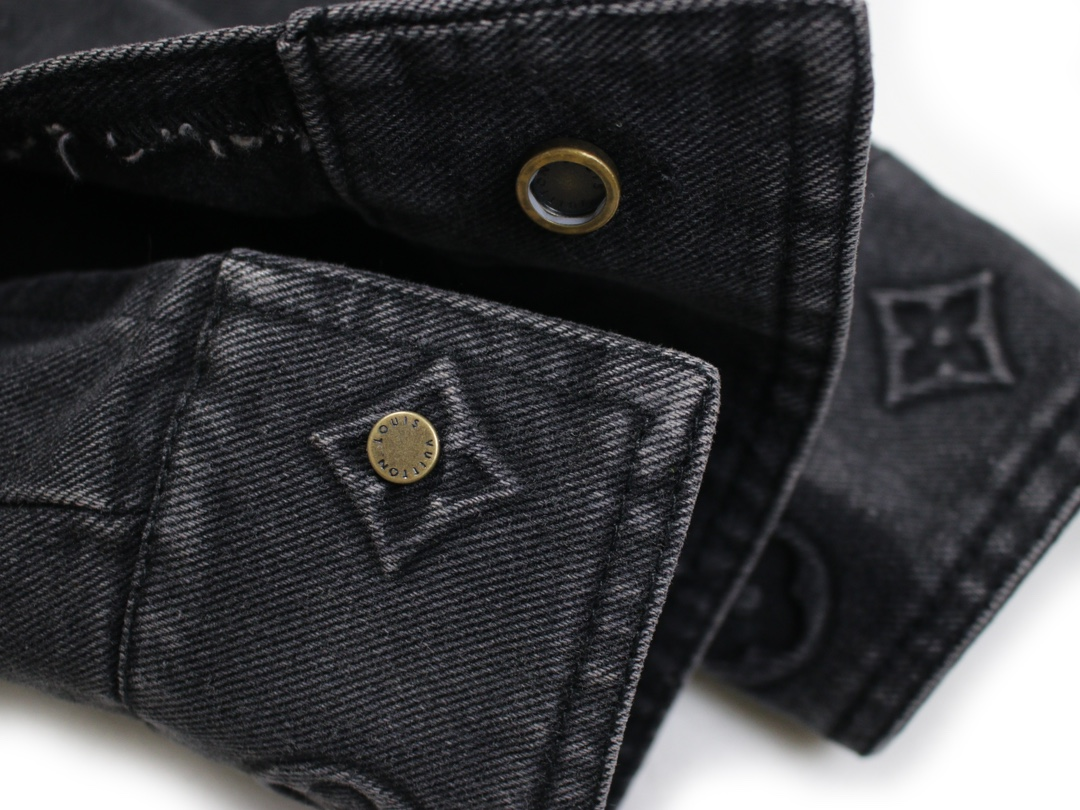 LV【LOUIS VUITTON 公式旗艦店】ルイヴィトン  シャツ ご好評に付き再入荷  250222