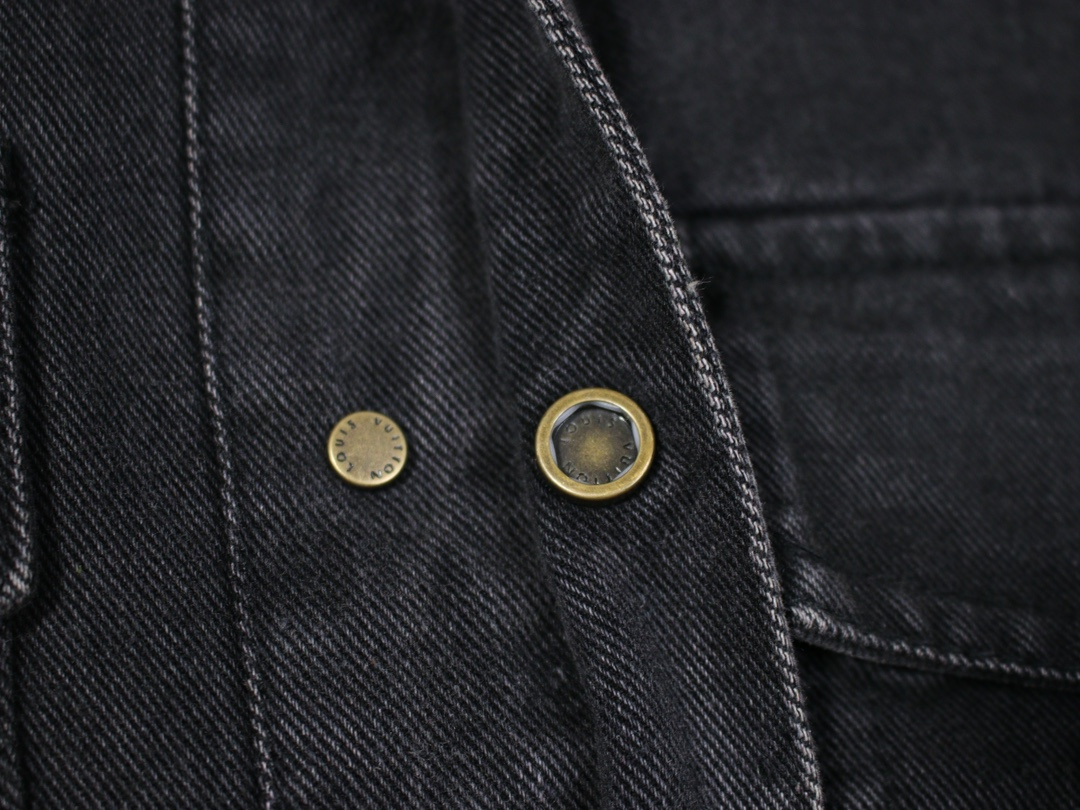 LV【LOUIS VUITTON 公式旗艦店】ルイヴィトン  シャツ ご好評に付き再入荷  250222