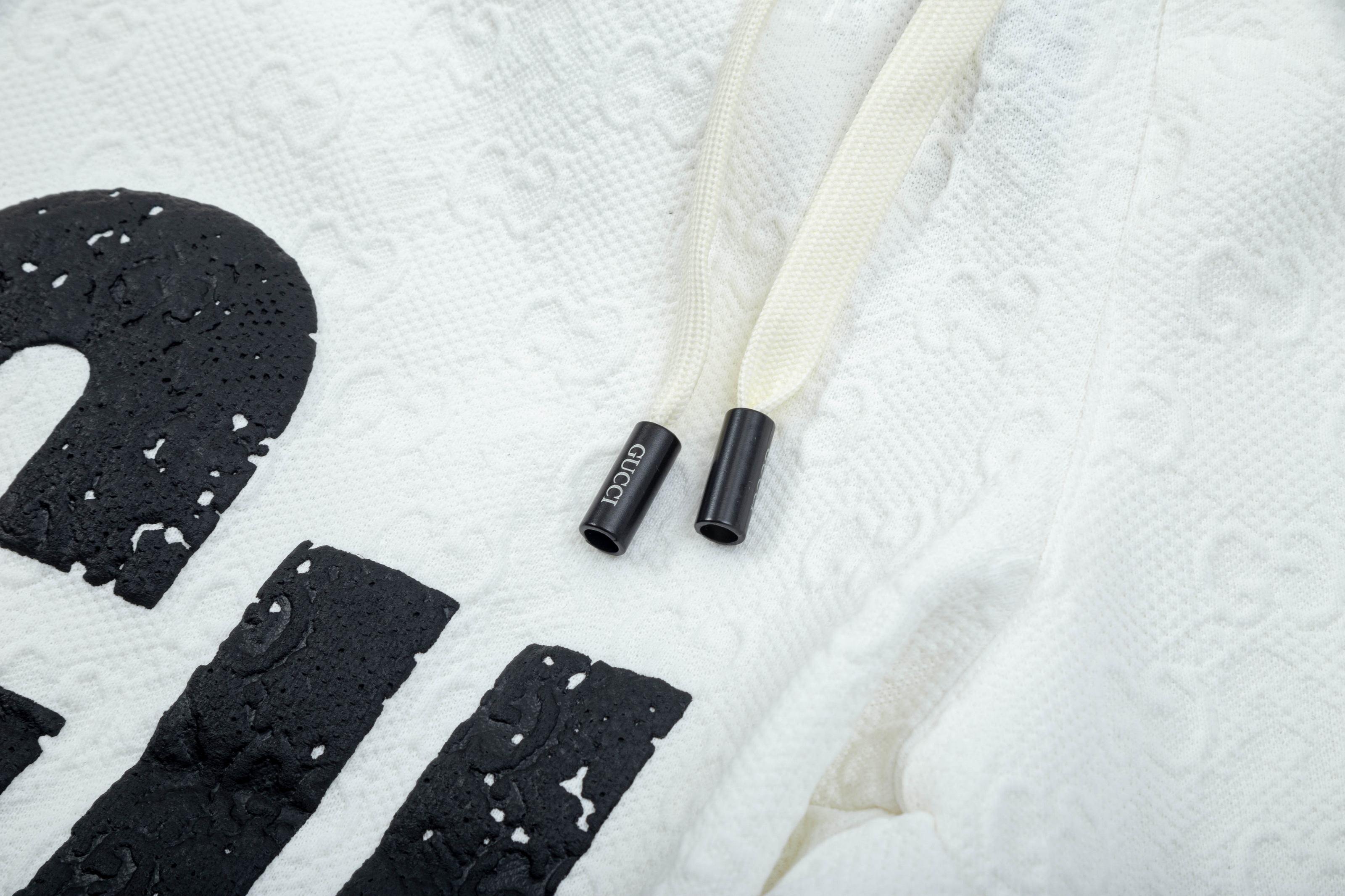 【GUCCI  公式旗艦店】グッチ  ショートパンツご好評に付き再入荷！250224