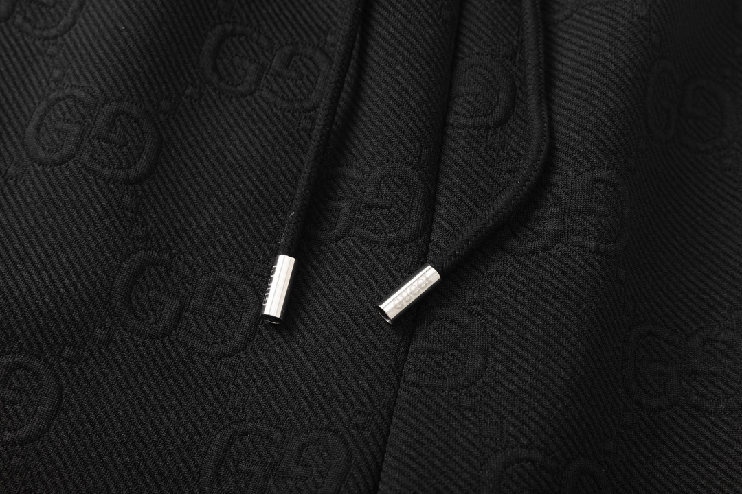 【GUCCI  公式旗艦店】グッチ  ショートパンツご好評に付き再入荷！250224