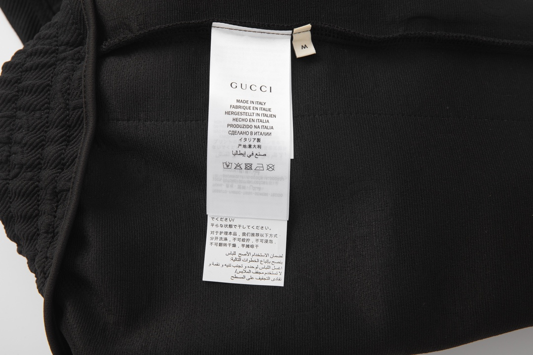 【GUCCI  公式旗艦店】グッチ  ショートパンツご好評に付き再入荷！250224