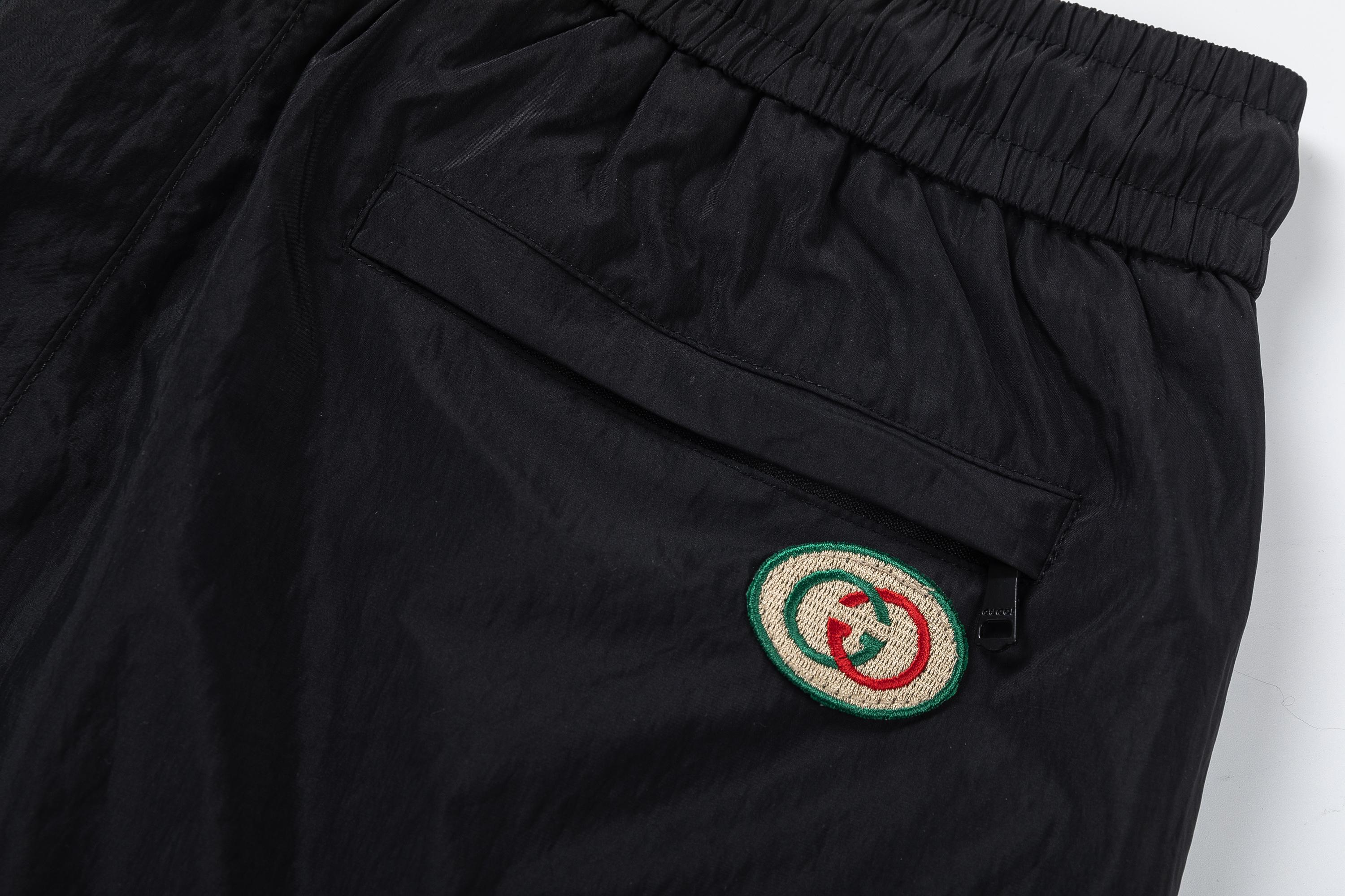 【GUCCI  公式旗艦店】グッチ  ショートパンツご好評に付き再入荷！250224