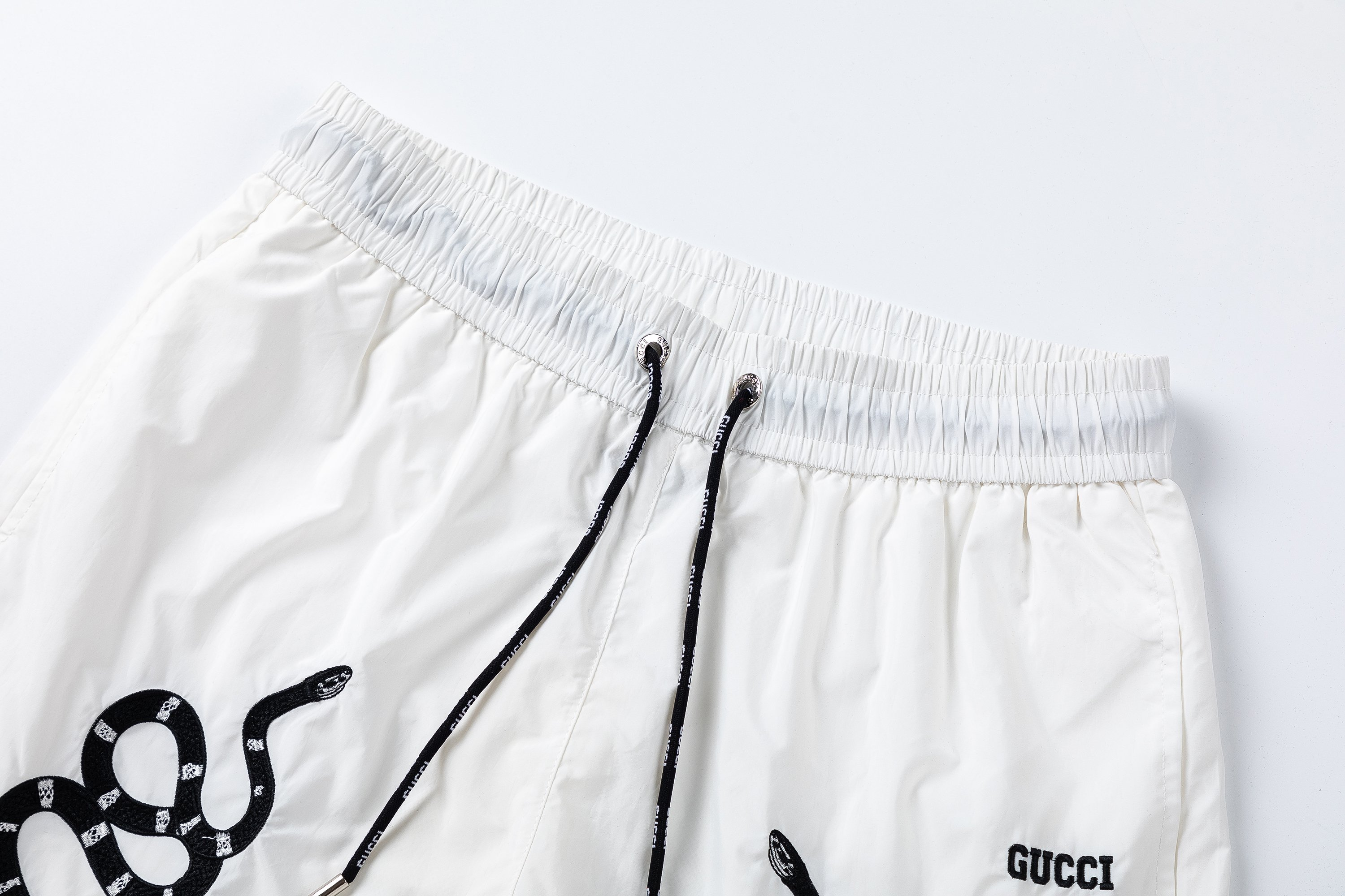 【GUCCI  公式旗艦店】グッチ  ショートパンツご好評に付き再入荷！250224