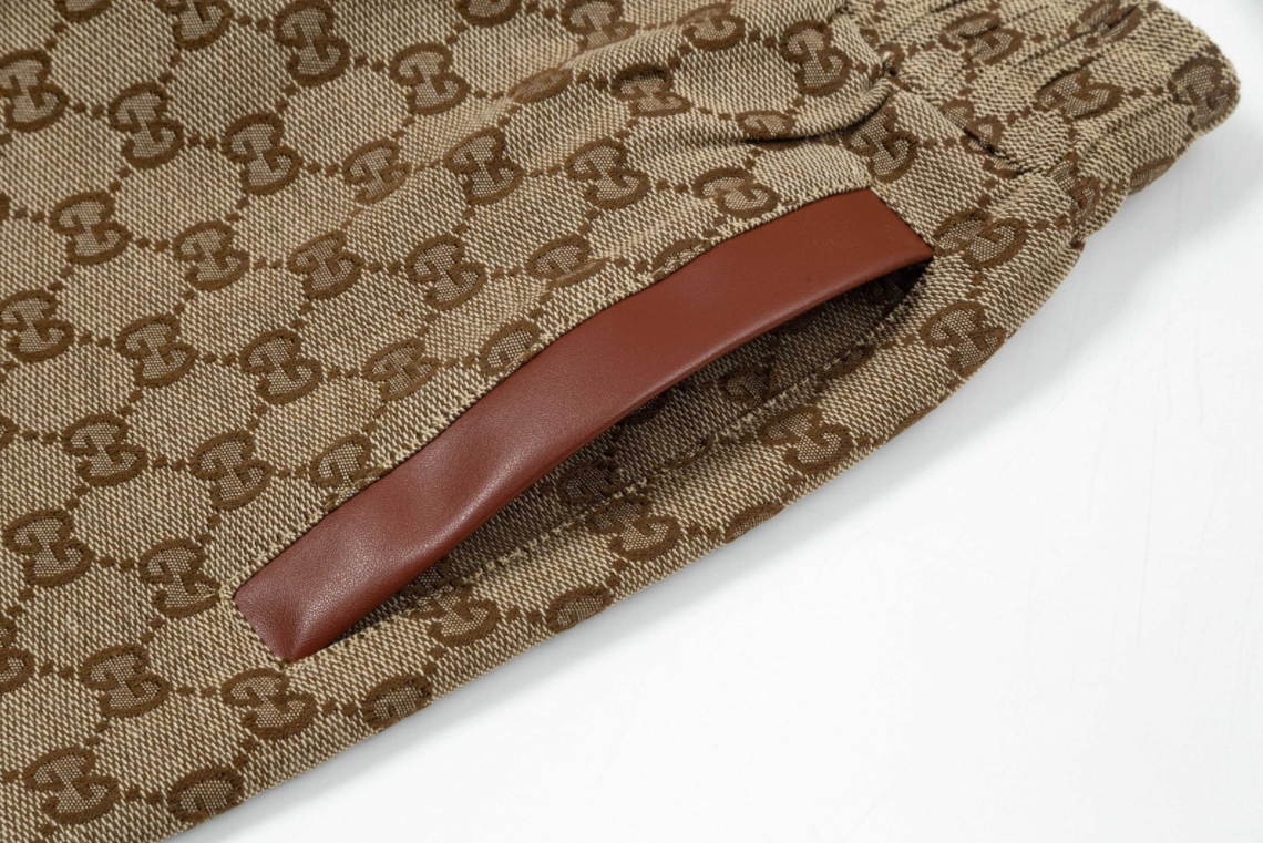 【GUCCI  公式旗艦店】グッチ  ショートパンツご好評に付き再入荷！250224