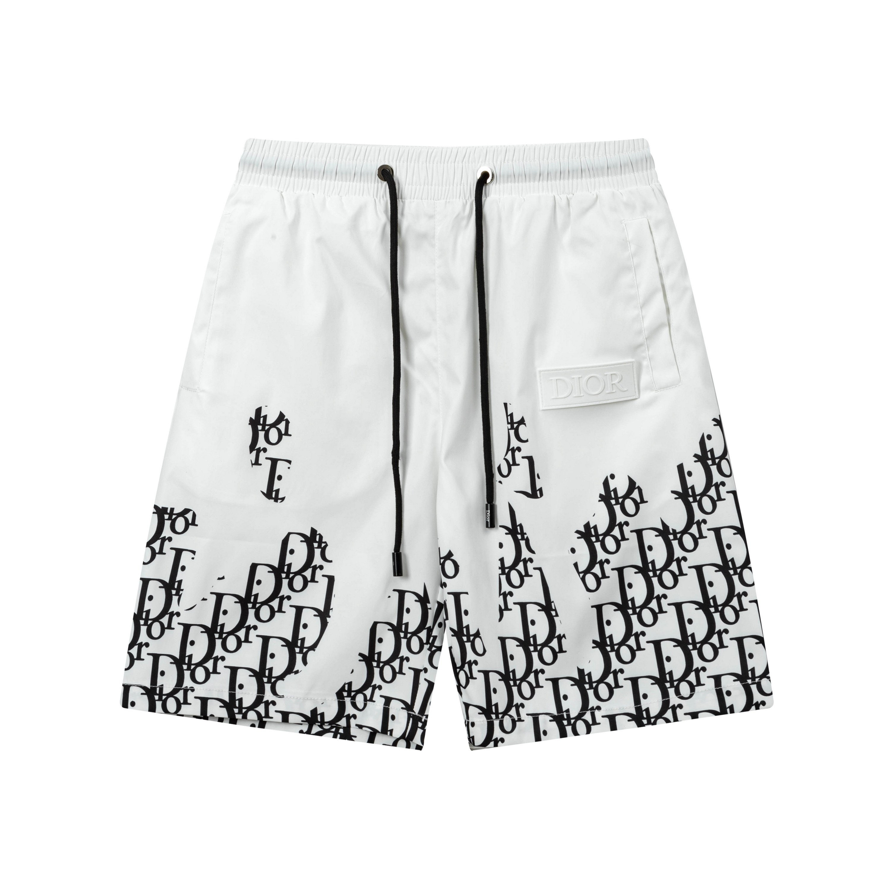 【DIOR  公式旗艦店】ディオール  ショートパンツご好評に付き再入荷！250224