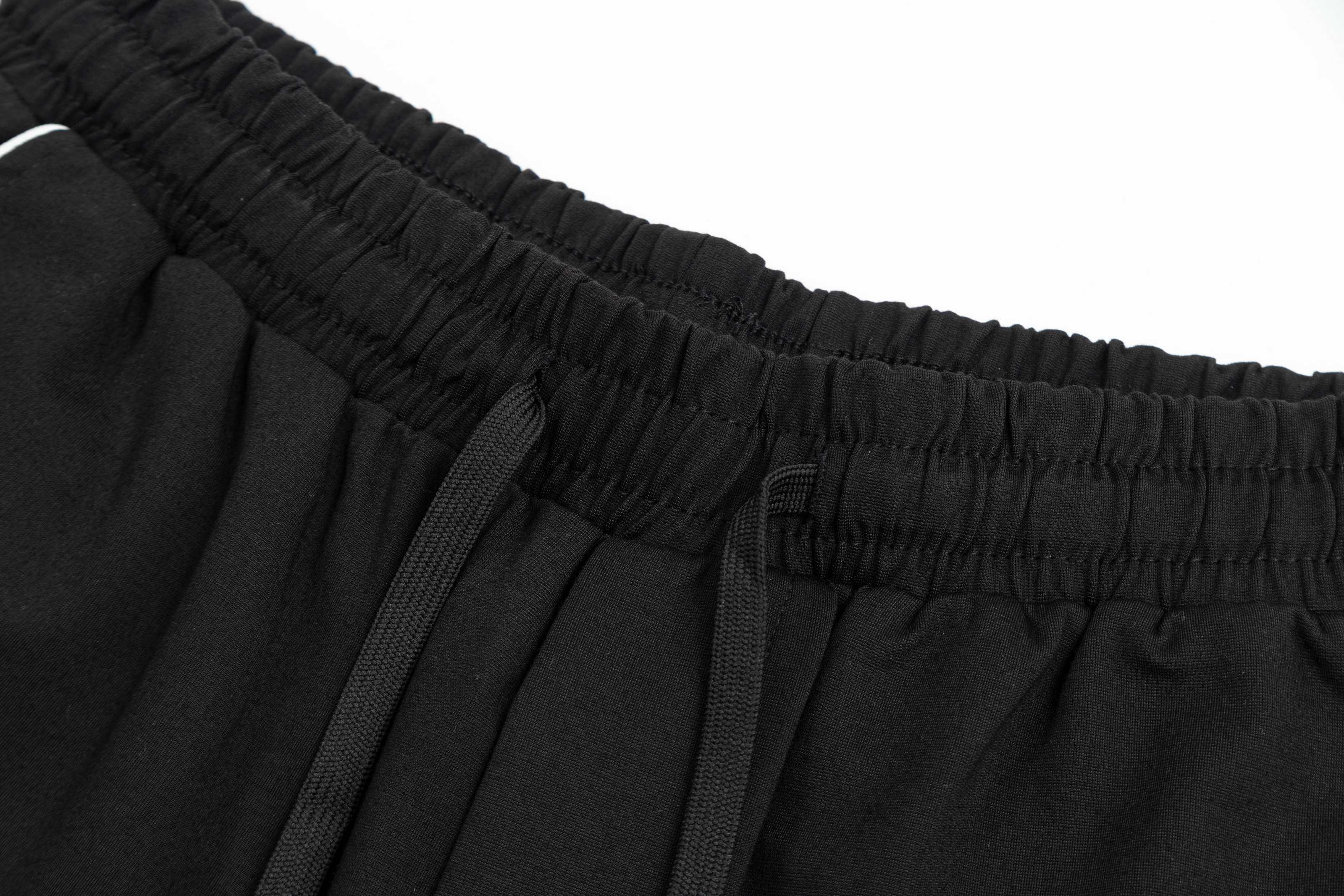 【DIOR  公式旗艦店】ディオール  ショートパンツご好評に付き再入荷！250225