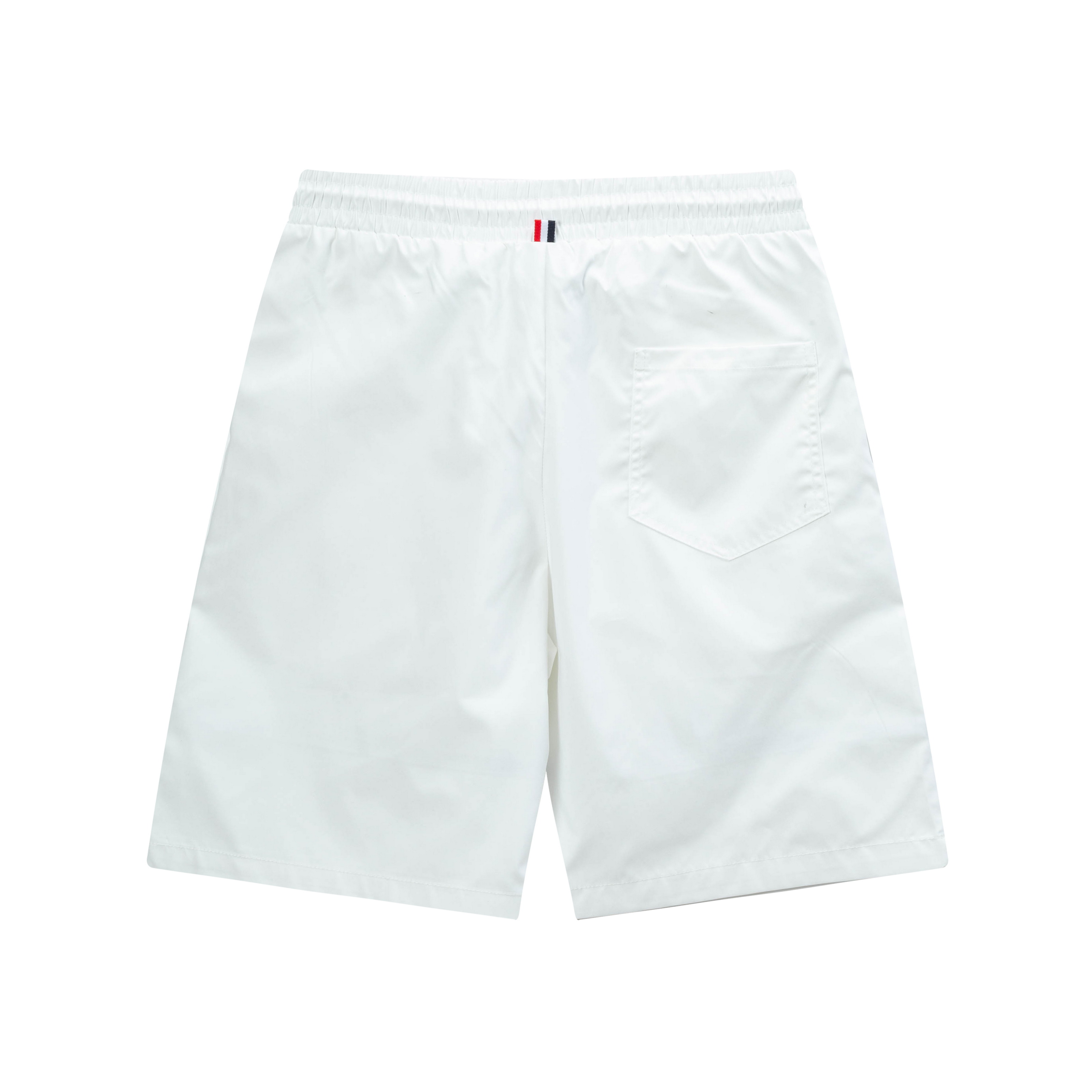 【MONCLER  公式旗艦店】モンクレール   ショートパンツご好評に付き再入荷！250225