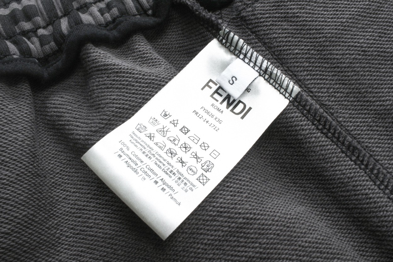 【FENDI  公式旗艦店】フェンディ  ショートパンツご好評に付き再入荷！250225