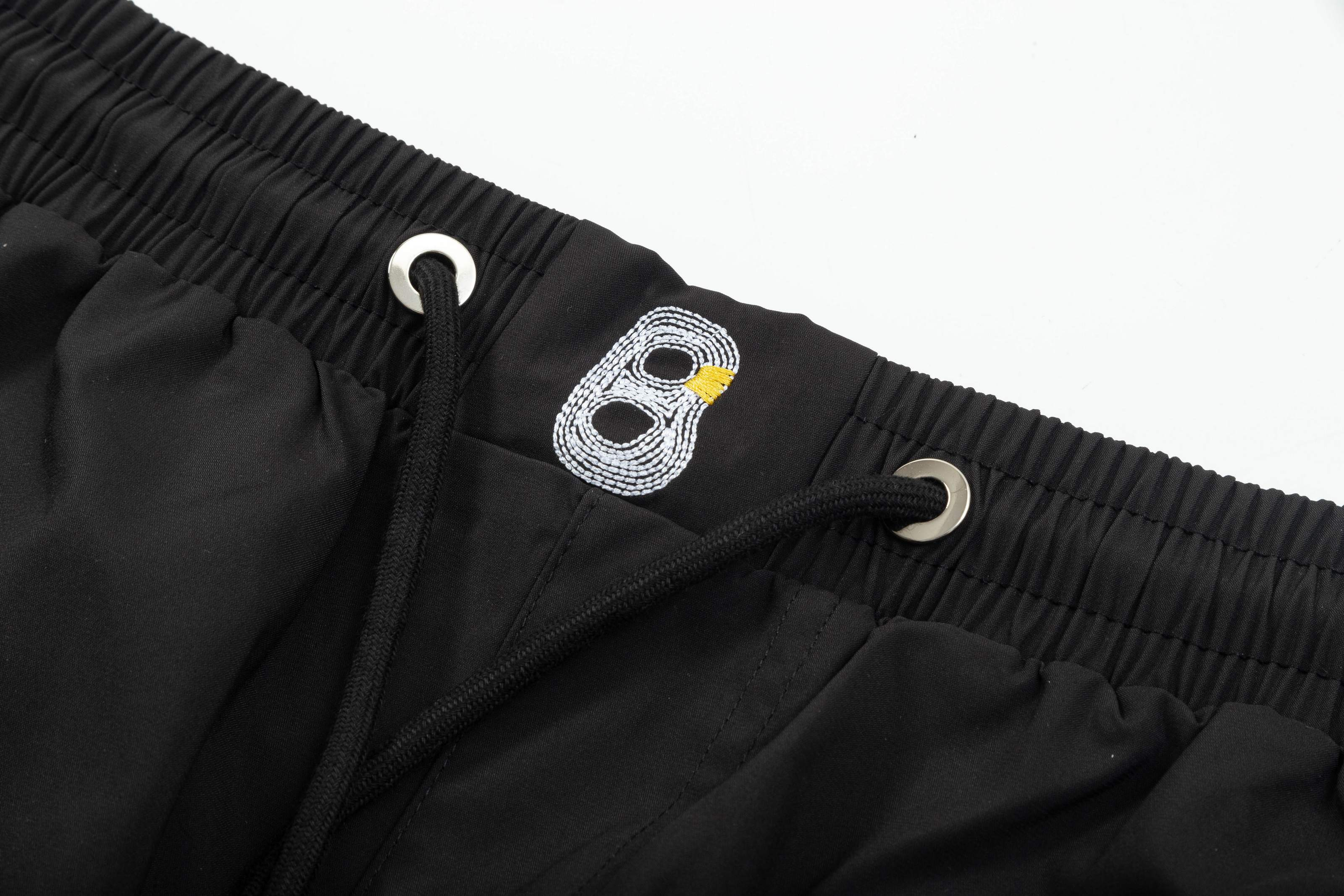 【BURBERRY  公式旗艦店】バーバリー  ショートパンツご好評に付き再入荷！250226