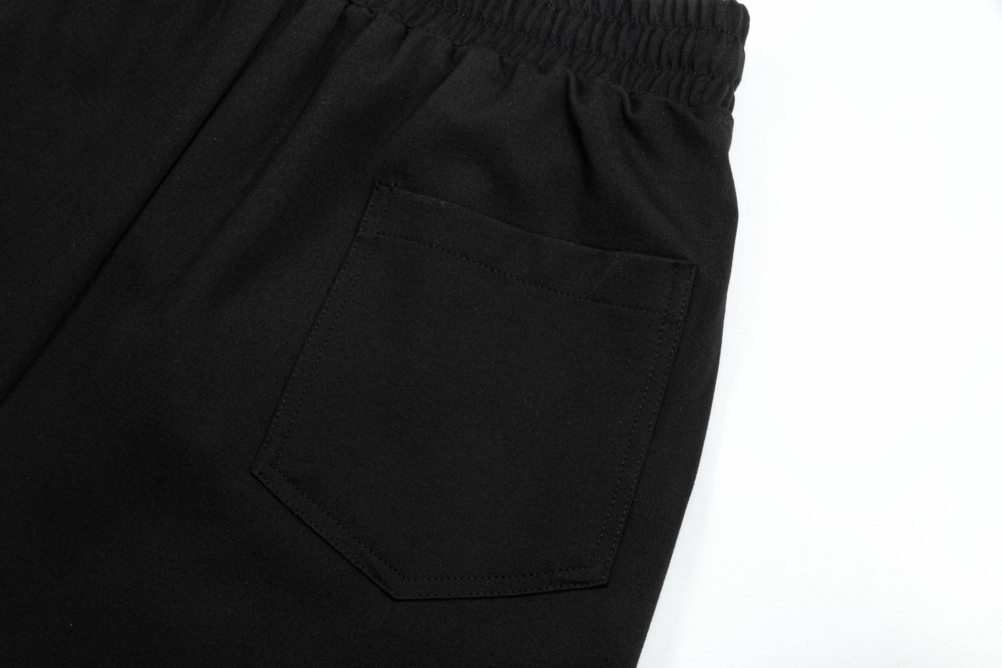 【BURBERRY  公式旗艦店】バーバリー  ショートパンツご好評に付き再入荷！250226